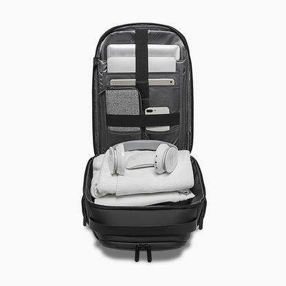 Smart Anti-Theft Backpack with USB Port for 17.3" Laptop – Bange Camaro 