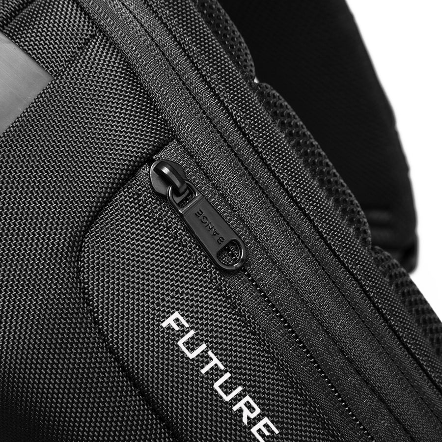 Waterproof Anti-Theft Crossbody Bag – Compact & Secure for Daily Use – Bange Iconic 