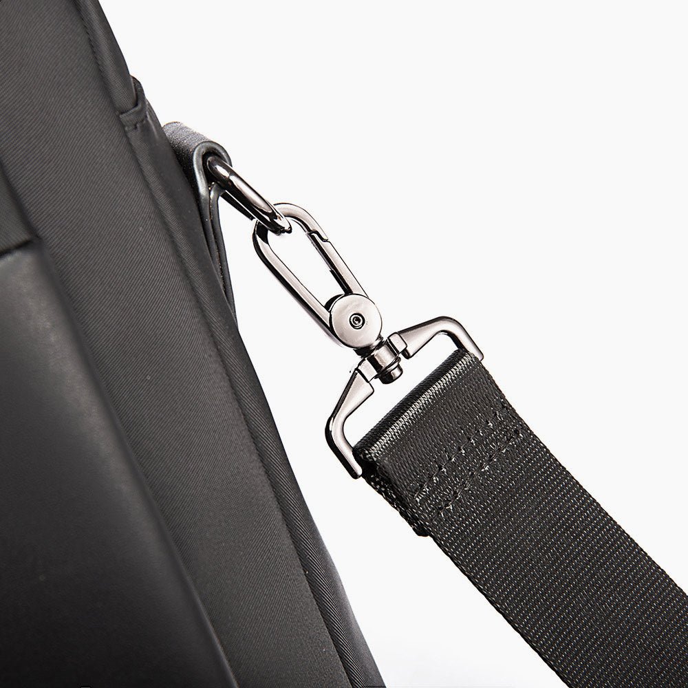 Executive Laptop Shoulder Bag for 15.6" – Bange Strider 