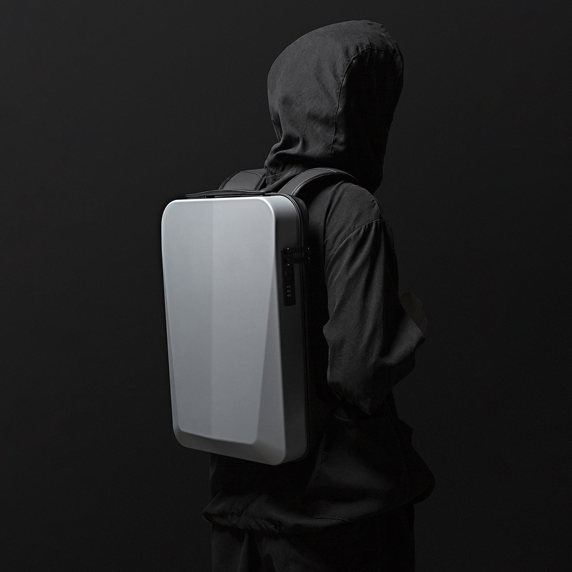 Anti-Theft Hardshell Backpack for 17.3" Laptop – Secure & Durable – Bange T-Shock II 