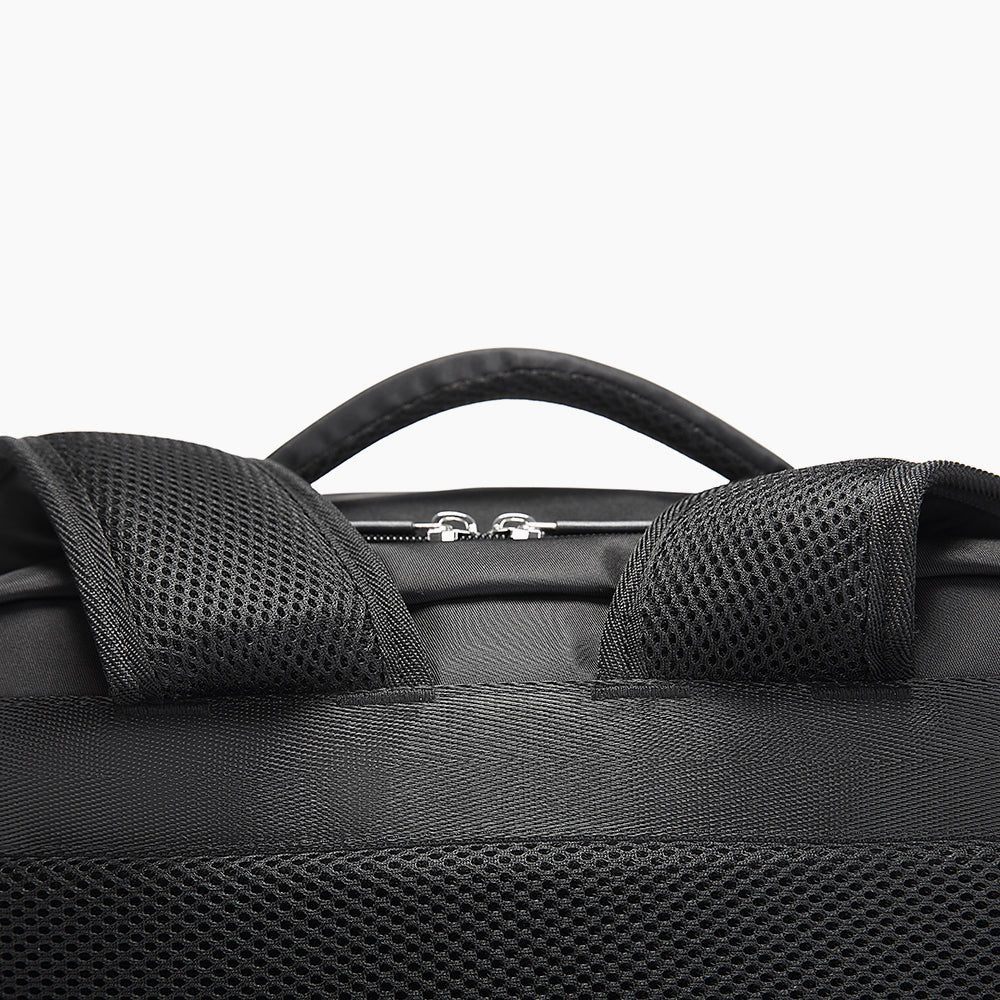 Water-Resistant Travel Backpack with Heat Protection – Bange Traverse 