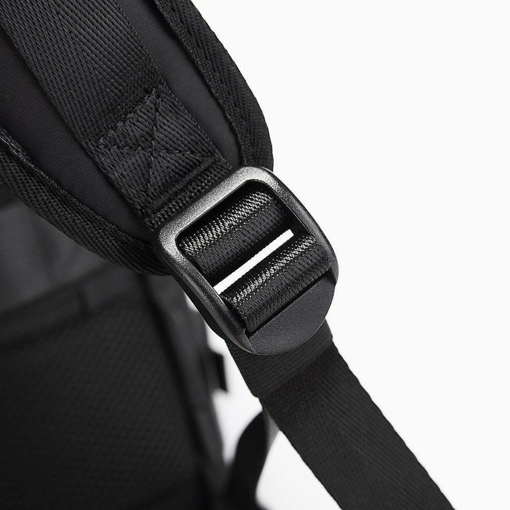 Water-Resistant Travel Backpack with Heat Protection – Bange Traverse 